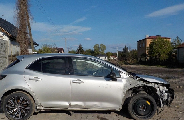 Toyota Corolla cena 46900 przebieg: 6011, rok produkcji 2022 z Rumia małe 596